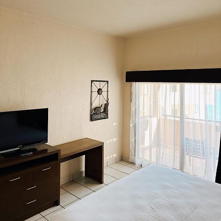 ซี ออฟ กอร์เตซ บีช คลับ บาย ไดมอนด์ รีสอร์ต Aparthotel San Carlos Nuevo Guaymas ภายนอก รูปภาพ